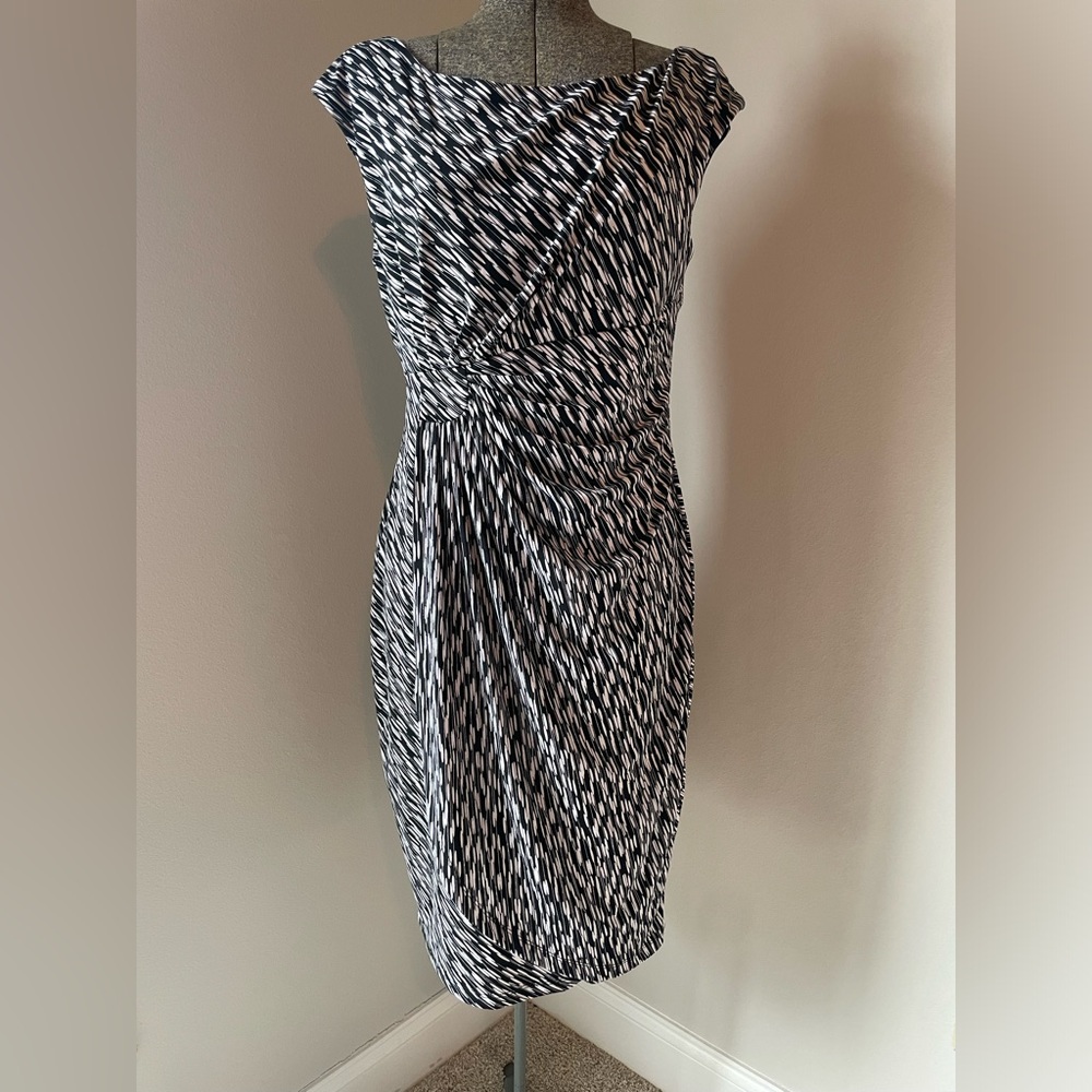 Connected Apparrel Women’s Dress Size 10 black and white (6)